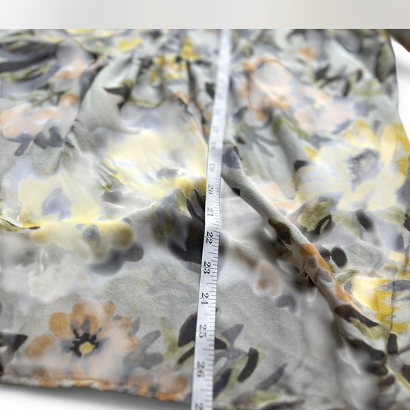 Anthropologie |Edmé & Esylltel 100% Silk Whimsical Floral Sheer Blouse Size - Picture 5 of 8